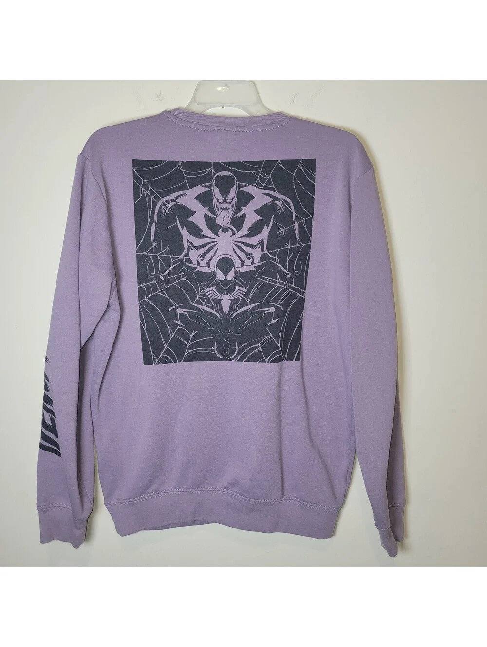 Marvel Spider-Man 2 Venom Gamerverse Crewneck Lavender Sweatshirt Men's M